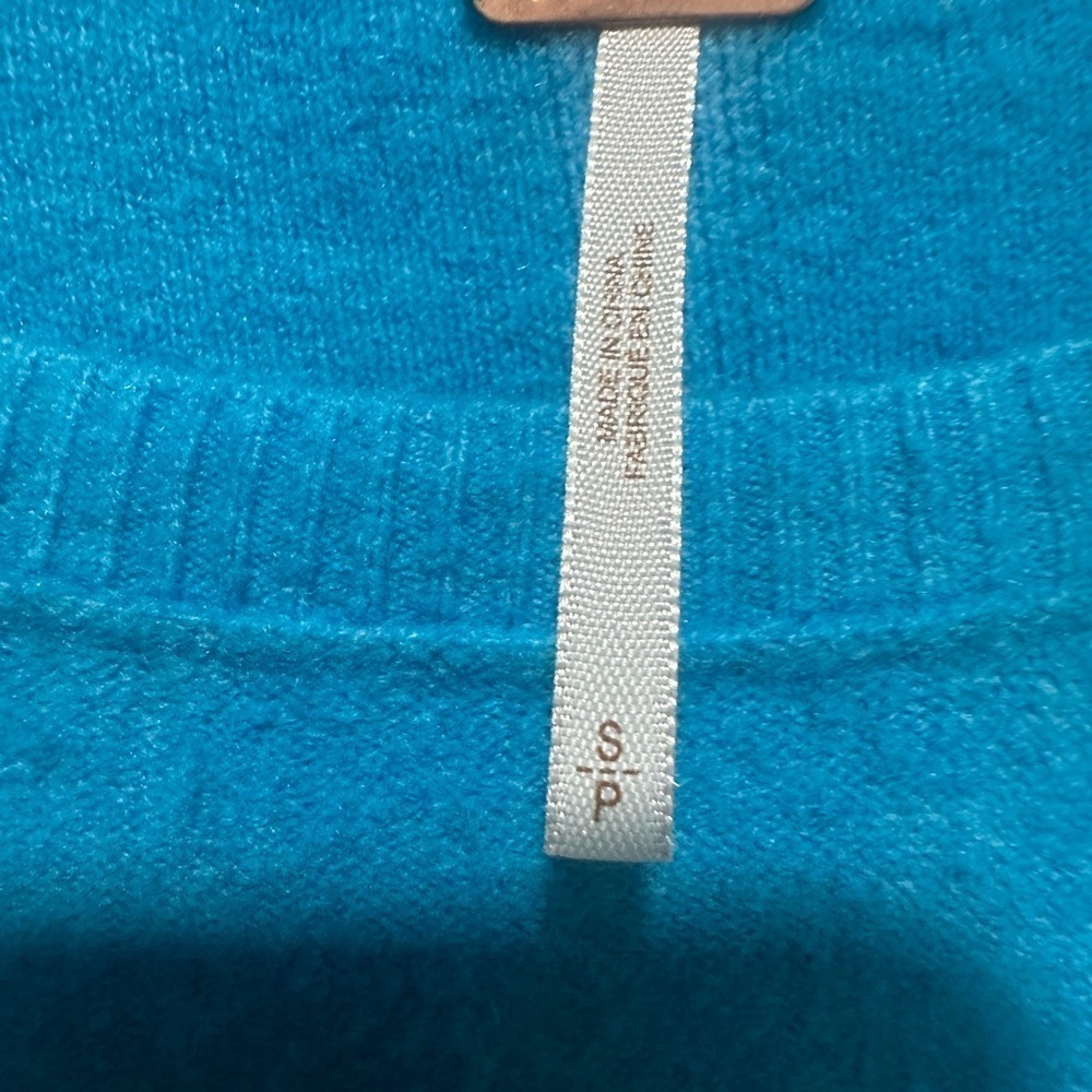 Free People Vibrant Blue Pullover Crewneck Sweater Size Small Oversized Wool - Picture 3 of 3